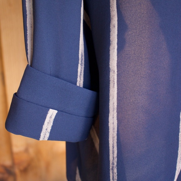Catherine Bacon 100% Silk Blue & White Stripe Double Collar High Low Blouse XS - Picture 12 of 17